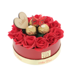 Arrangement with roses and chocolate I love you 15cm 2