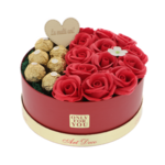 Aranjament floral trandafiri rosii si Ferrero 20cm 1
