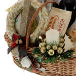 Baroque Christmas gift basket 4