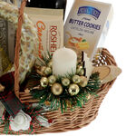Baroque Christmas gift basket 6
