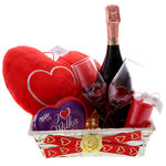 Love gift basket 1