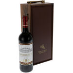 Box with accessories and Bordeaux wine 1