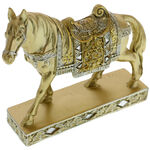 Medium-sized golden horse figurine 2