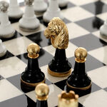 Exkluzív fekete-fehér sakk 11