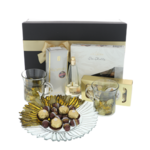 La amore női ajándékkészlet csokoládé parfüm és bögrékkel