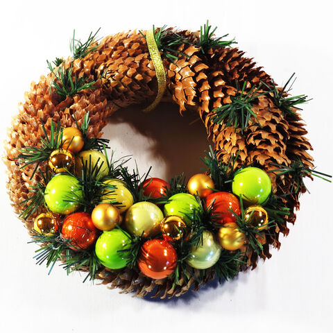 Wreath with Globes