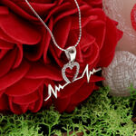 Rose ornament with silver heart necklace 8