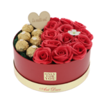 Aranjament floral trandafiri rosii si Ferrero 20cm