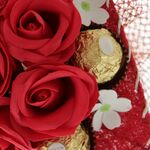 Heart bouquet of red roses with chocolate 5