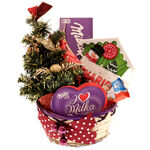 Sweet Christmas gift basket 1