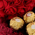 Cadou cu Trandafiri si Ciocolata Crystal Heart 5