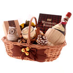 Christmas Chianti Basket 4