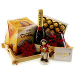 Exquisite Gift Basket 1