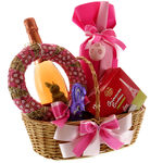 Elegant Easter Gift Basket 1