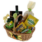Easter Chianti gift basket 3