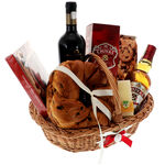 Easter gift basket Chivas Regal 3