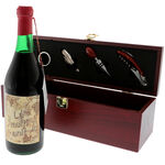 Box with Wine and Accesoires 1