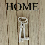 Wooden Key Box: Home 4
