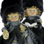 Christmas child figurine with black hat 7