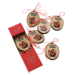 Mărțișor Broșă din Lemn cu Lalele și Buburuză – Pandantiv Handmade în Cutie Roșie cu Fluturi 4