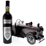 Vintage car with wine 1