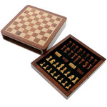 Elegant magnetic wooden chess 4