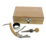 3 Részes Boros Kiegészítő Szett Személyre Szabható Bambusz Dobozban – Multifunkciós Dugóhúzó, Cseppfogó Gyűrű és Bordúgó