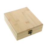 Set 4 Accesorii Vin in Cutie Bambus Personalizabila 4