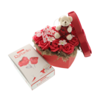 Set Cadou Romantic pentru Femei cu Trandafiri din Săpun, Ursuleț și Praline Raffaello 3