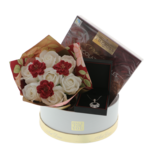 Set Cadou Femei cu Colier Argint floral, buchet Trandafiri și Praline Premium 2