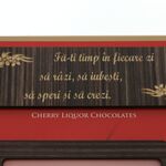 Ajándékkészletű nők Légy boldog személyre szabott csokoládéval, kendő és nyakláncal 6