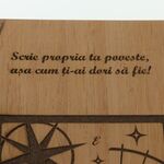 Set Cadou „Scrie-ți Povestea” cu Agendă din Bambus, Stilou cu Pană și Vin Francez 9