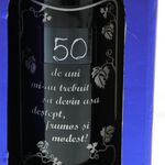 Sticlă de vin personalizată Sunt Modest 750 ml în cutie 5