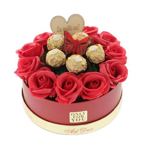 Arrangement with red roses and chocolate pralines 17cm