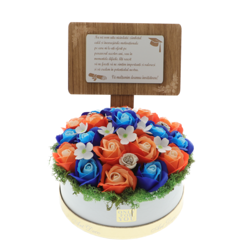 Aranjament floral pentru învățătoare cu mesaj