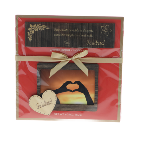 Personalized chocolate with picture and message I love you