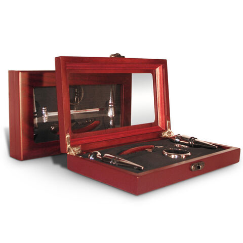 Wine accessories box with 5 pieces