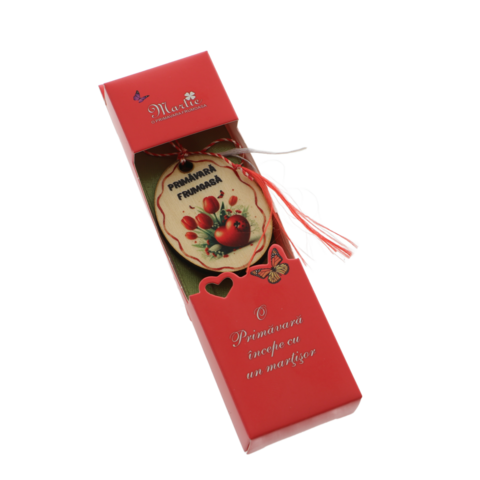 Mărțișor Broșă din Lemn cu Lalele și Buburuză – Pandantiv Handmade în Cutie Roșie cu Fluturi