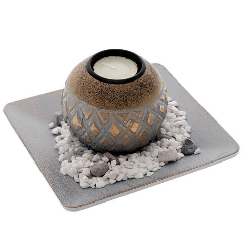 Aromatherapy set with globe-shaped candle holder