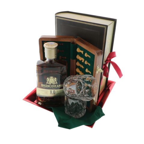 Set Cadou Bărbați Brâncoveanu Premium cu Șah și Pahare Cristal