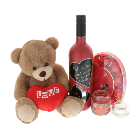 Gift set with teddy bear and personalized bottle