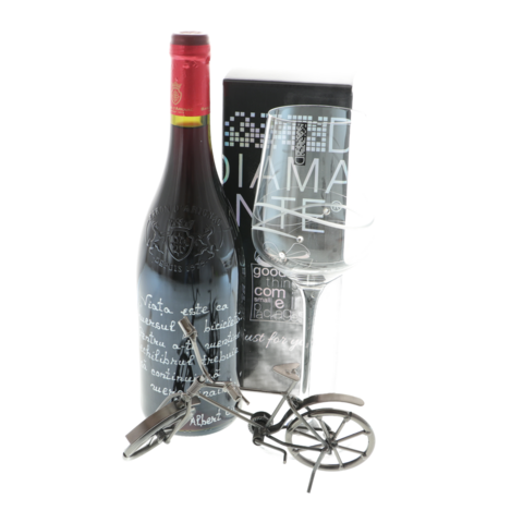 Set cadou Viata cu vin personalizat, pahar de cristal si bicicleta metalica