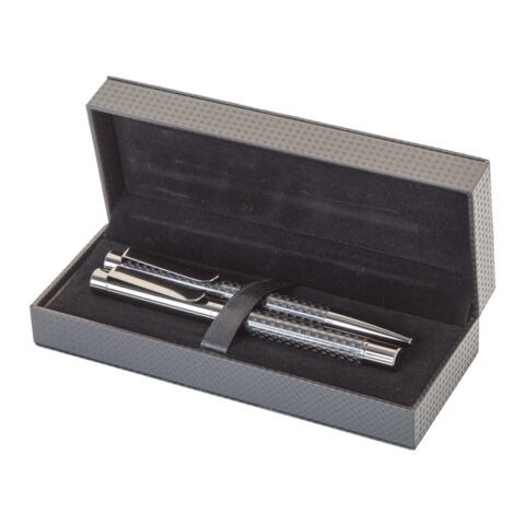 Set of pen and roller with Braids carbon model