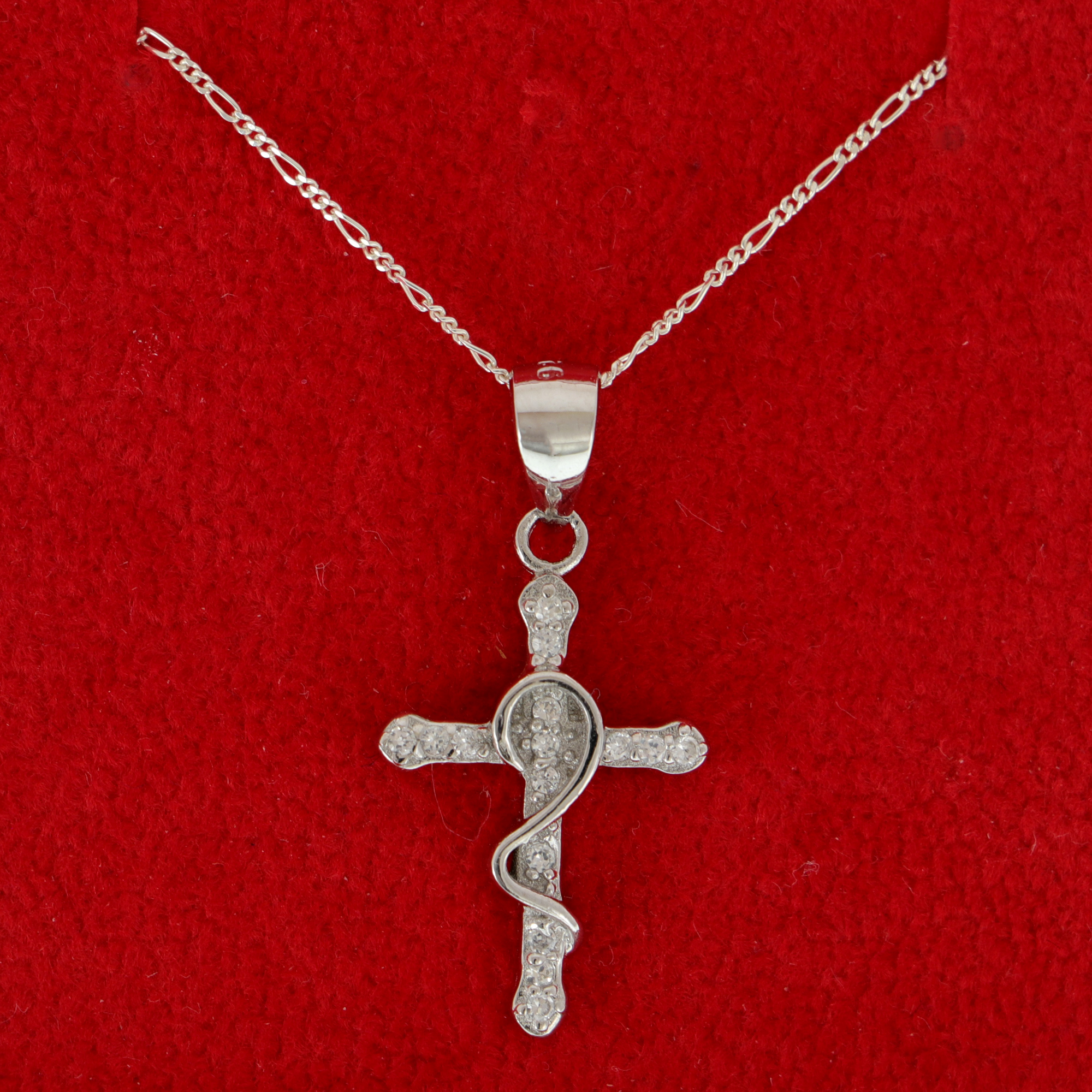 Necklce with silver crucifix pendant